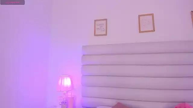 Emily__stone_ from StripChat is Freechat