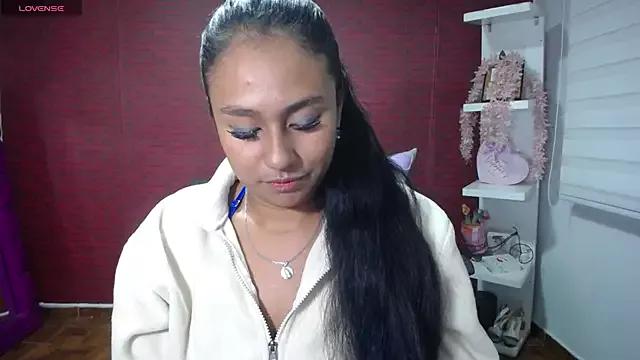 kataleya_amaya from StripChat is Freechat