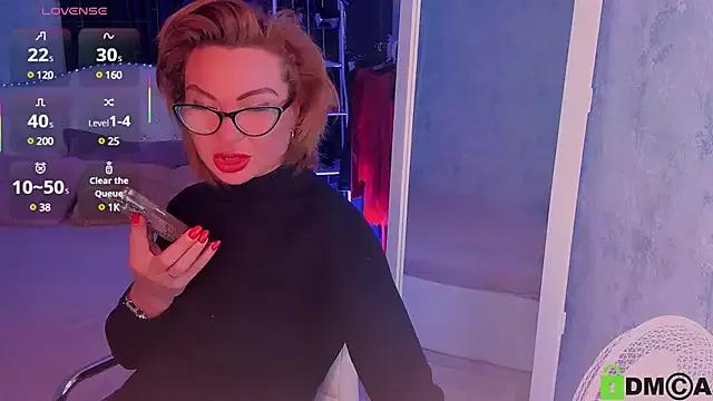 KrisFerdo from StripChat is Freechat