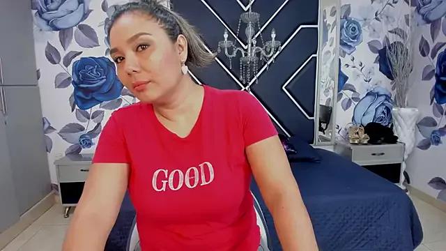 LatinaHoleQueen from StripChat is Freechat