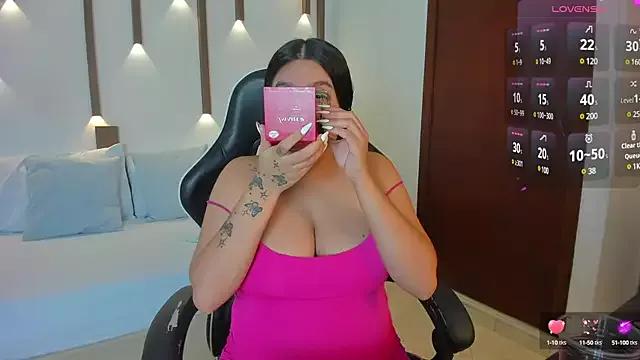 maite_saens_ from StripChat is Freechat