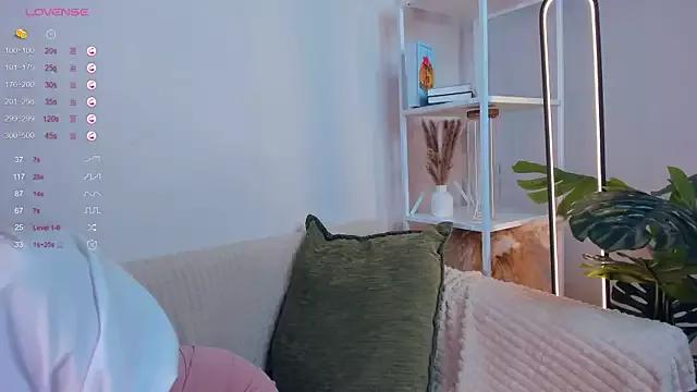 MayAtkinsv from StripChat
