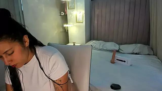 MeganMiillerr from StripChat is Freechat