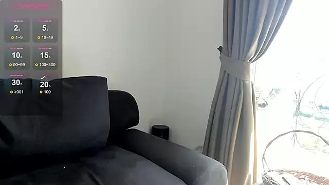 minimaya from StripChat