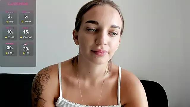 minimaya from StripChat