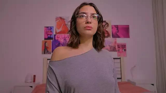 Naalani from StripChat
