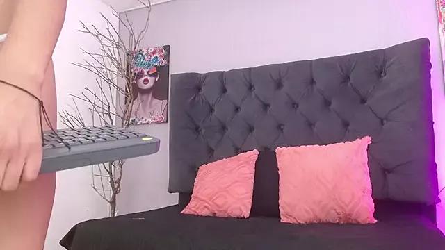 Sofia_Seduccion from StripChat is Freechat
