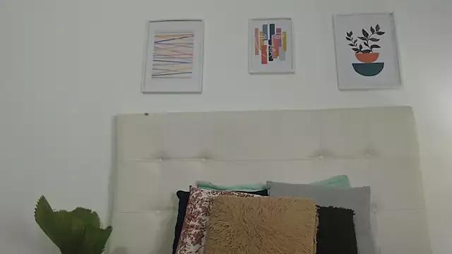 TiffanyFox1 from StripChat is Freechat