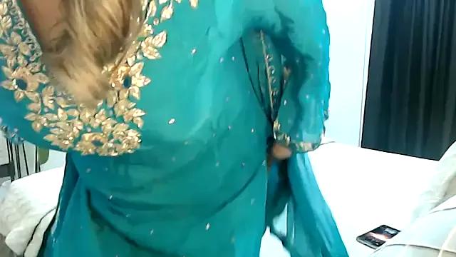 trippy_tina from StripChat is Freechat