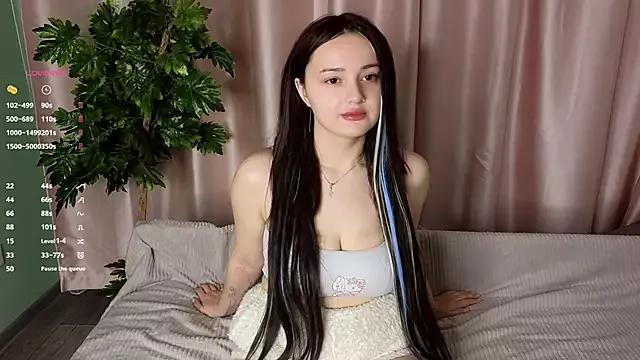 WilonaEmily from StripChat is Freechat
