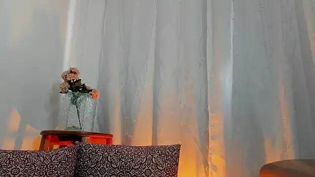 Zara_dulce from StripChat is Freechat
