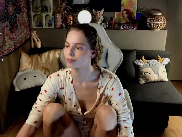 AyreenMoore — Confidence, deep eye contact, and a little bit of teasing always get me in the mood.  I love a mix of playful flirting and raw passion --- the kind that makes your pulse race and leaves you craving more.