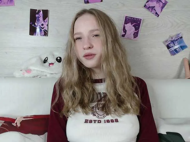 b4by-Emilia on BongaCams 