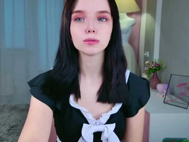 b4by-lol1 — First of all,I'm turned on by the sound of a token,but seriously speaking,I'm turned on by submission,I really like it when a guy's penis has an impressive size,I like it when they rub it on my lips and force me suck,I also get turned on when they...