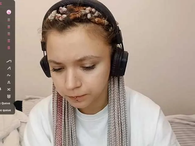 EleanorBaker on BongaCams 