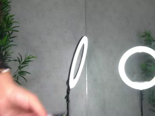 ellacandy on BongaCams 