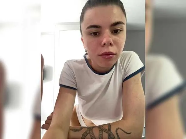 Gummy-Bears on BongaCams 