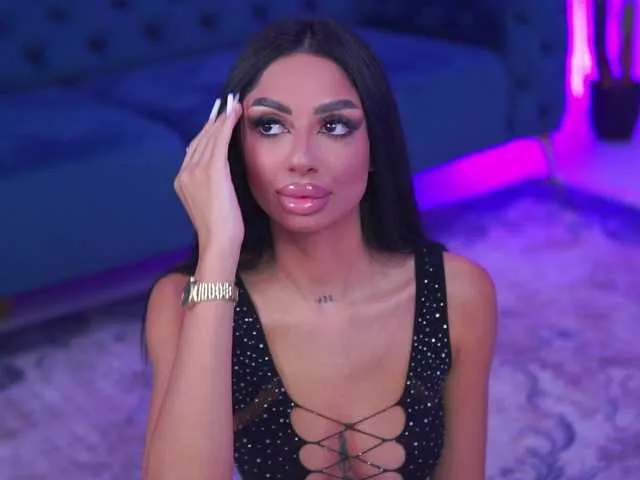 IsoldeVyx — I get turned on by confidence, eye contact, teasing, dirty talk, and someone who knows how to take control. I love passion, deep desire, and the slow build-up that drives us both wild.
