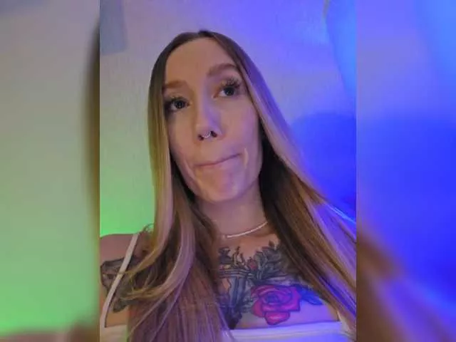 lana-lana03 on BongaCams 