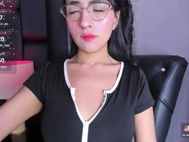 LennaBlair on BongaCams 