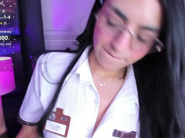LennaBlair on BongaCams 