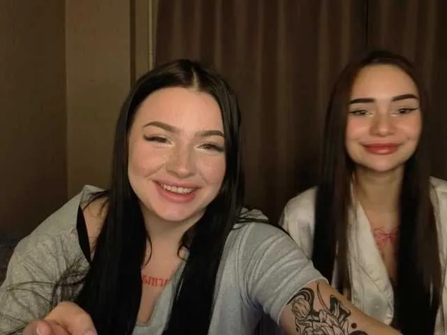 LisaAndDenis — Freechat on BongaCams