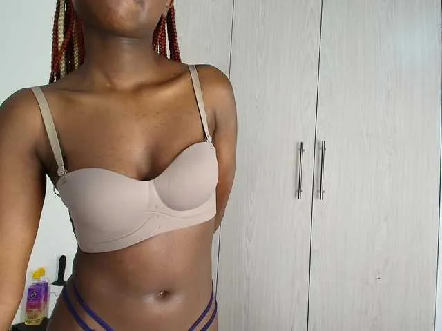 Little-Freak — Freechat on BongaCams