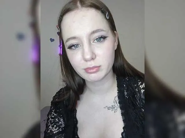 LolaMin on BongaCams 