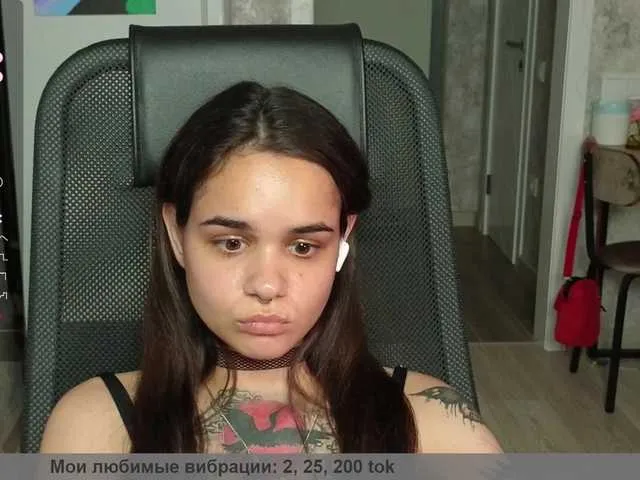 LollyMille on BongaCams 