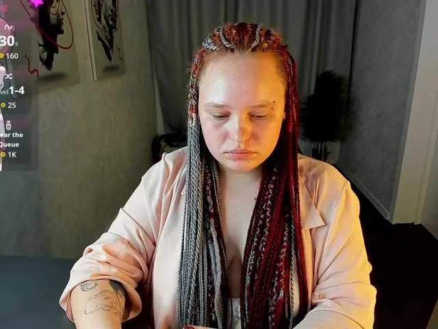 Looly-Rise on BongaCams