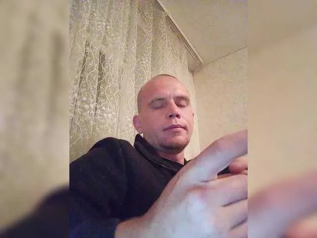 Maxx9887 — Freechat on BongaCams