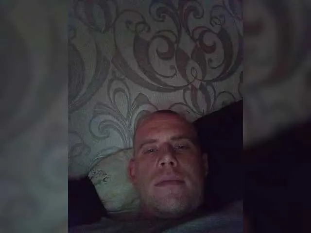 Maxx9887 — Freechat on BongaCams