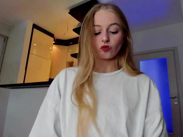 MiaMeowa on BongaCams 