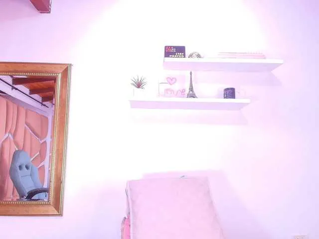 naia-blesed on BongaCams 