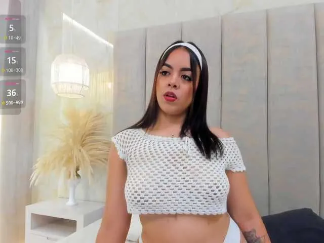 NikkSantini on BongaCams 