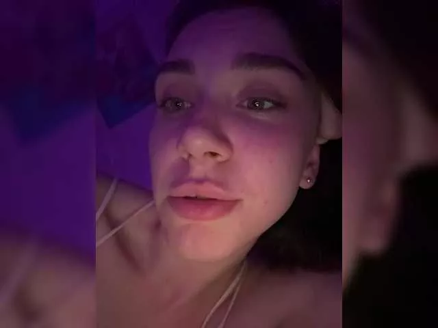pizzahubb on BongaCams 