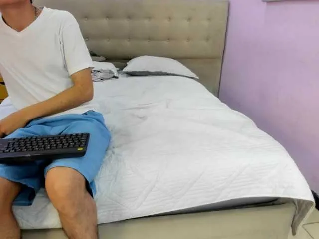 SecrettLoverss — Freechat on BongaCams