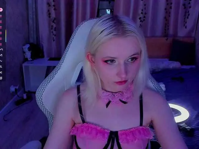 sweeteRose on BongaCams 