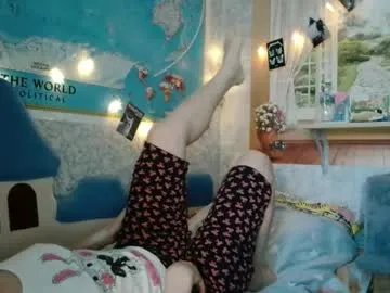 12ennie on Chaturbate