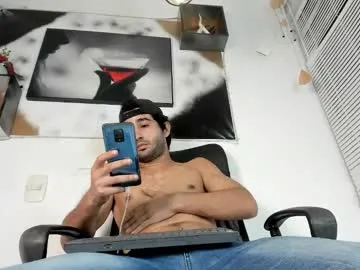 aaron_haren — GOAL: cum [83 tokens remaining] Welcome To My Room #jeans #bigcock #hairyball #fitness  #smoke #lovense Lovense Tip Goals
