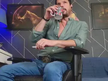 aaronbomer on Chaturbate 