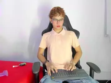 aiiden_15 on Chaturbate 