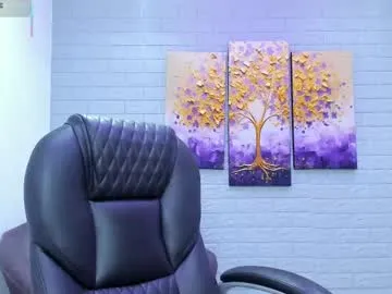 alaiasmile_ on Chaturbate 