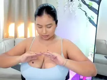 alaiasmile_ on Chaturbate 