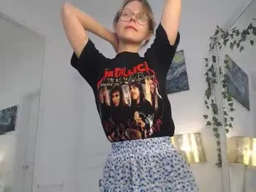 alisa_lisova — Goal: Lift the skirt NEW HERE! LETS HAVE FUN EVERY 50 TOKENS TEASE WITH SKIRT! #new #teen #skinny #18 #young - Next Goal: Wet To