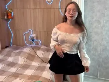 ashlynlongsdorf — Goal:doggy^), Im new here! Ballet lessons here  :) #new #shy #slim #teen #18 [87 tokens remaining]