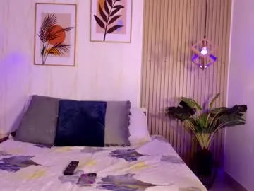 ayleen_dunkann — Be my lover and give me an hard orgasm GOAL: Creamy on boobs 100tk Spin wheel 36tk Custom vids ON #ebony #latina #lovense #bigass #smalltits [100 tokens remaining]