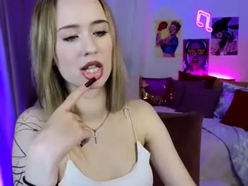 beauty_sashaxx — GOAL: put on stockings [0 tokens remaining] New sensations  #saliva #dirtytalk #lovense #smoke #blonde