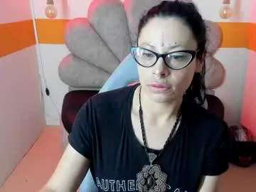 blue_art_ — GOAL: showsucking the fingers 5 [1000 tokens remaining] I'm a naughty girl, come for me #mommy #milf #mature #anal  #Submissive