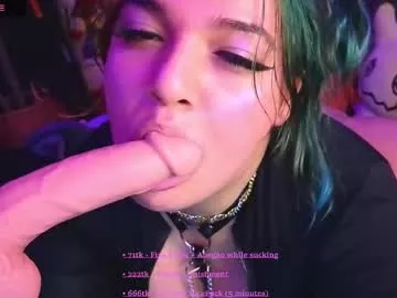 booboosperfectfacefuck on Chaturbate 